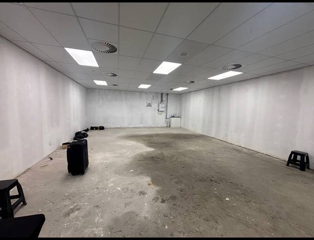 87M² RETAIL TO LET IN SOMERSET WEST MALL TRIANGLE